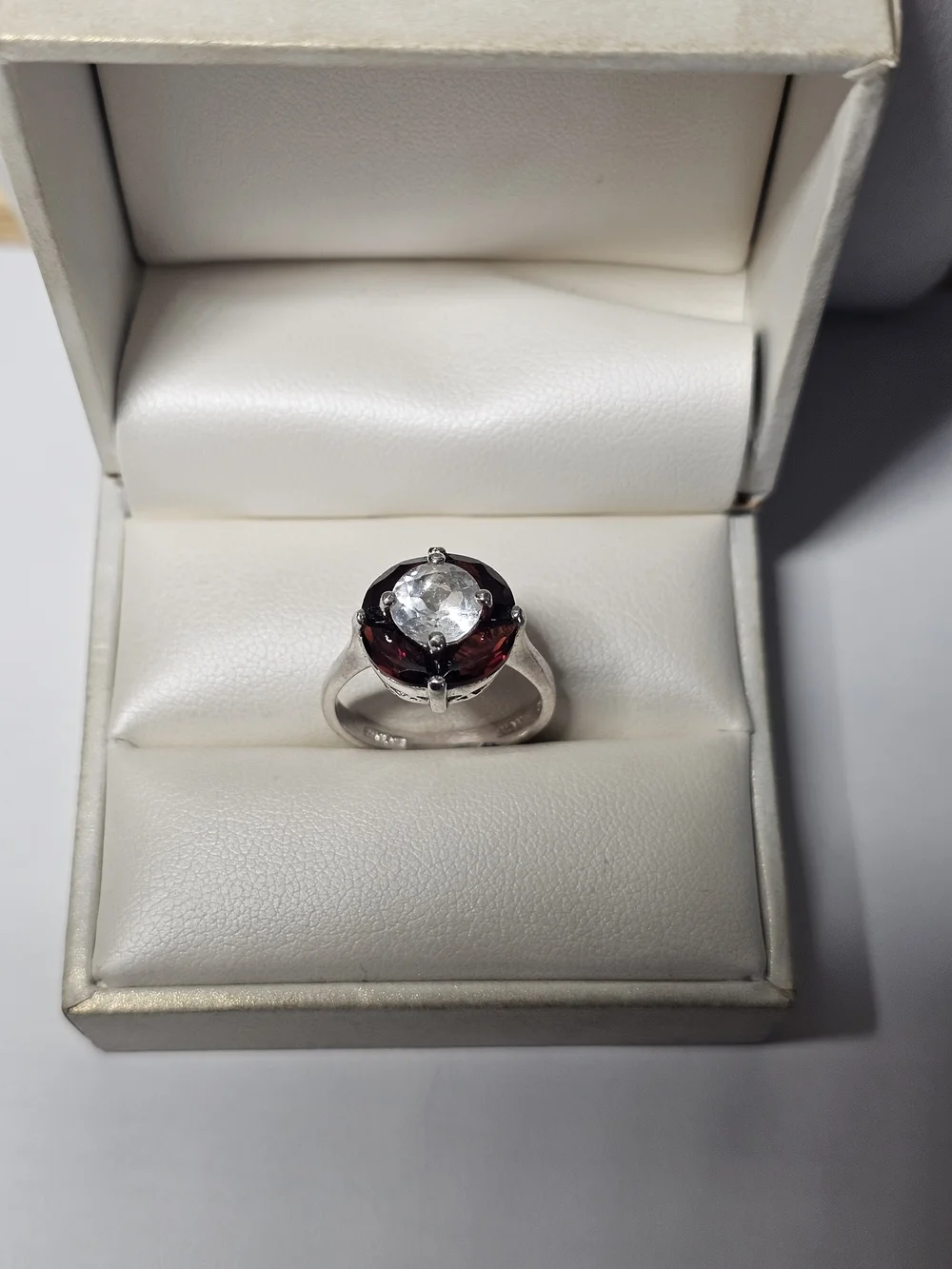 Sterling Silver 925 Stone Cocktail Ring - Size 7